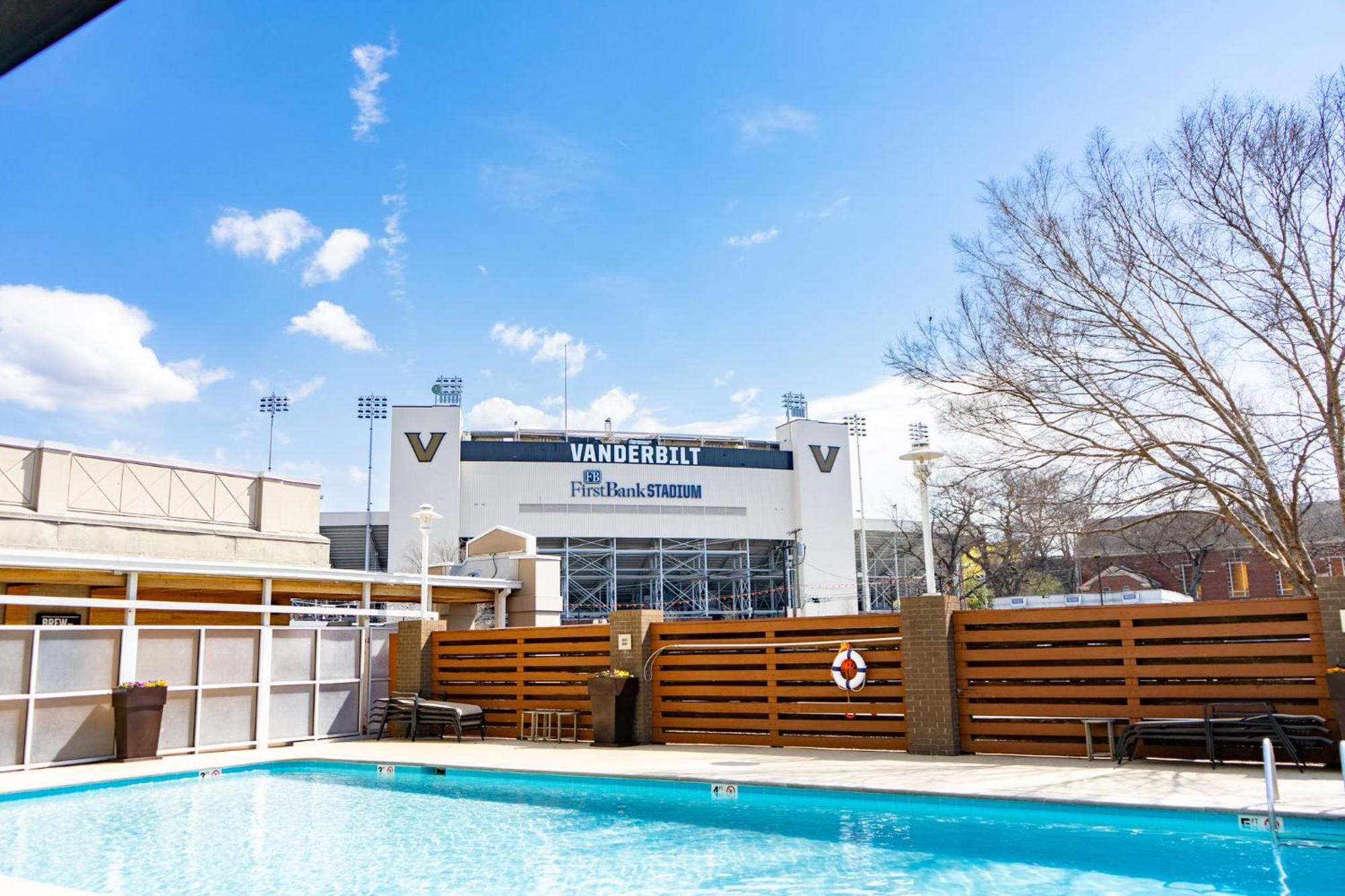 Holiday Inn Nashville - Vanderbilt - Dwtn By Ihg Eksteriør billede
